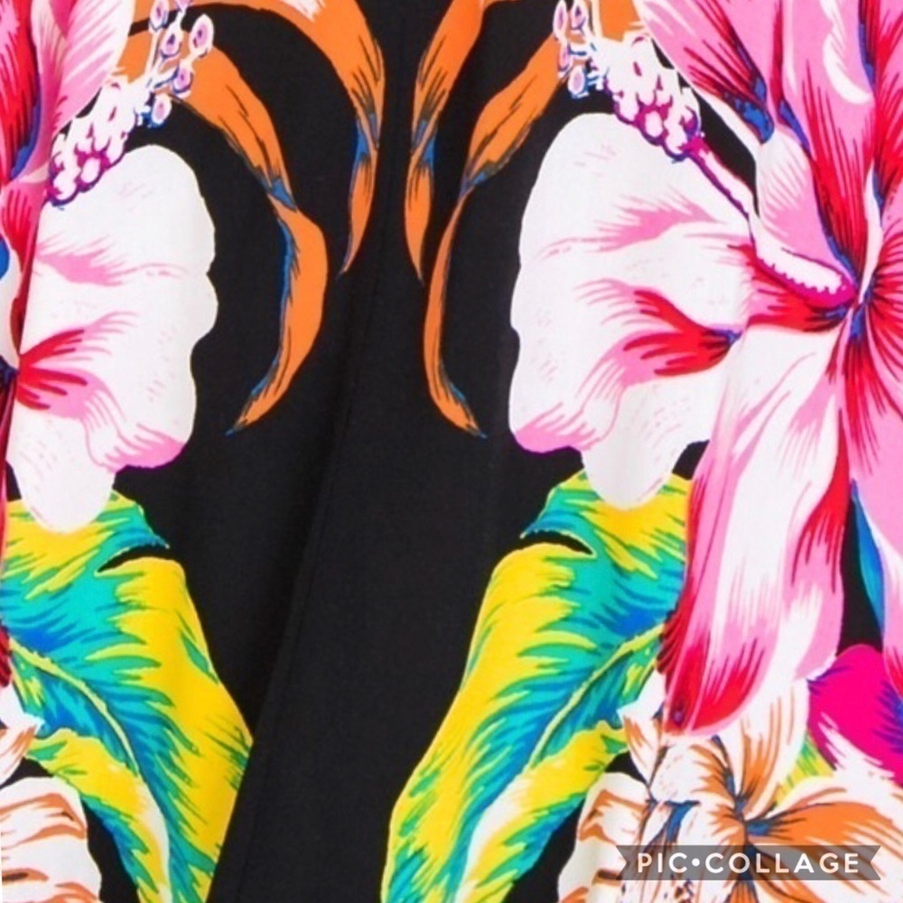 Beautiful & Comfy Scarf Dress - Picture 4 of 4